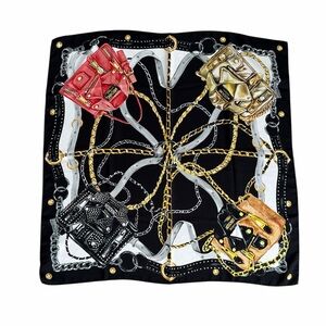 ♥️♥️♥️ Moschino silk square scarf